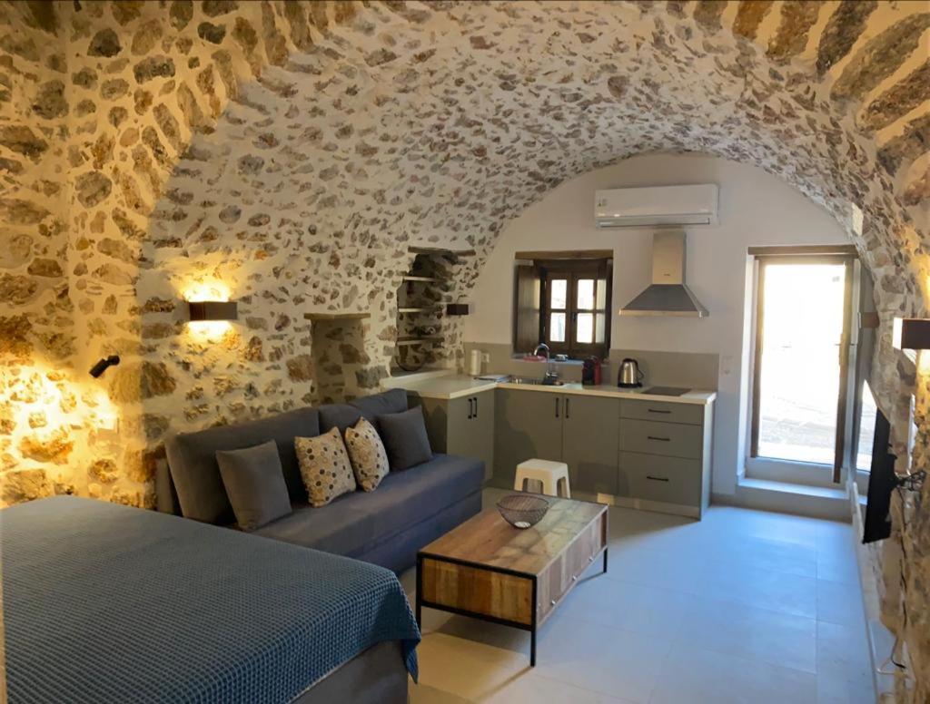 Appartement Indigo Leonidion Extérieur photo