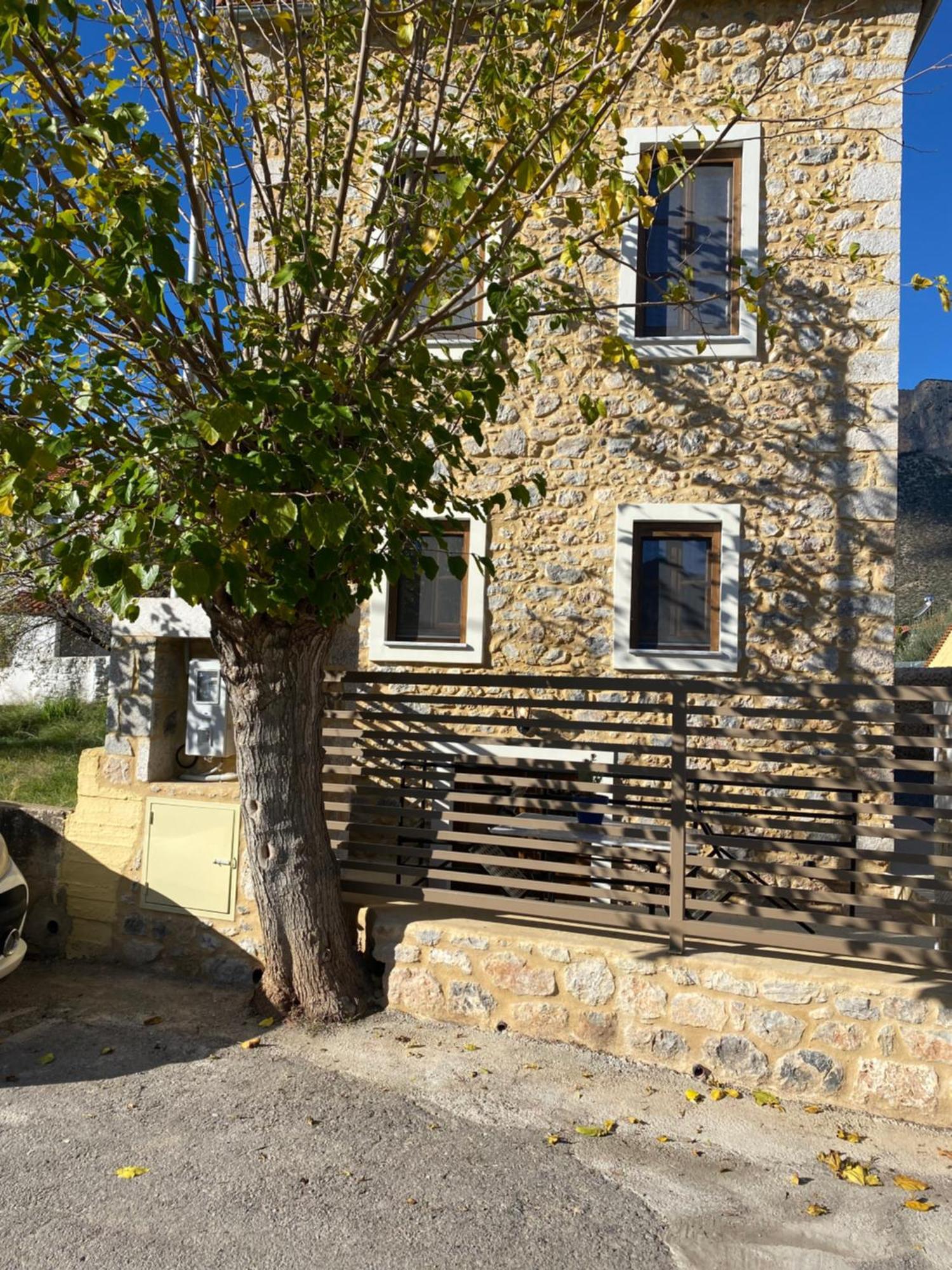 Appartement Indigo Leonidion Extérieur photo
